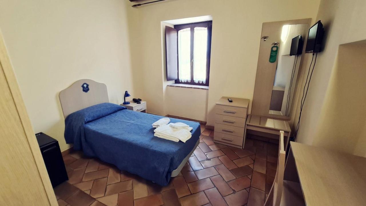 Borgo de' Varano by Hotel I Duchi Camerino Exterior foto
